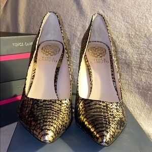 Vince Camuto closes toe snake print heels